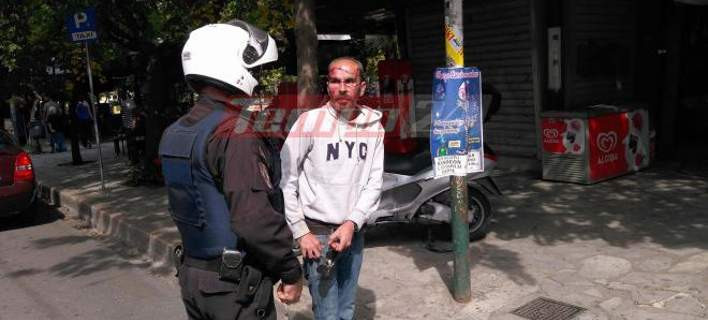 Πάτρα: Καβγάς τοξικομανών μπροστά σε παιδιά και γονείς μέρα μεσημέρι (εικόνες)